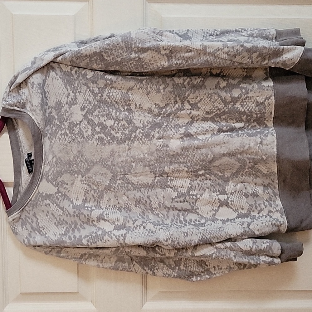 Pullover sweatshirt grey print size m